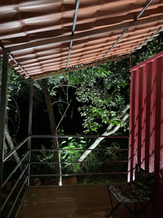 Pousada Cipó Container Chalés Privativos com lareira - Centro da cidade Serra do Cipo National Park Extérieur photo
